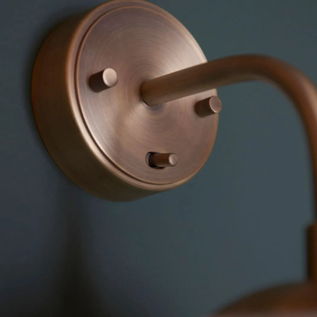 Pilar 1 Light Brass Wall Bracket