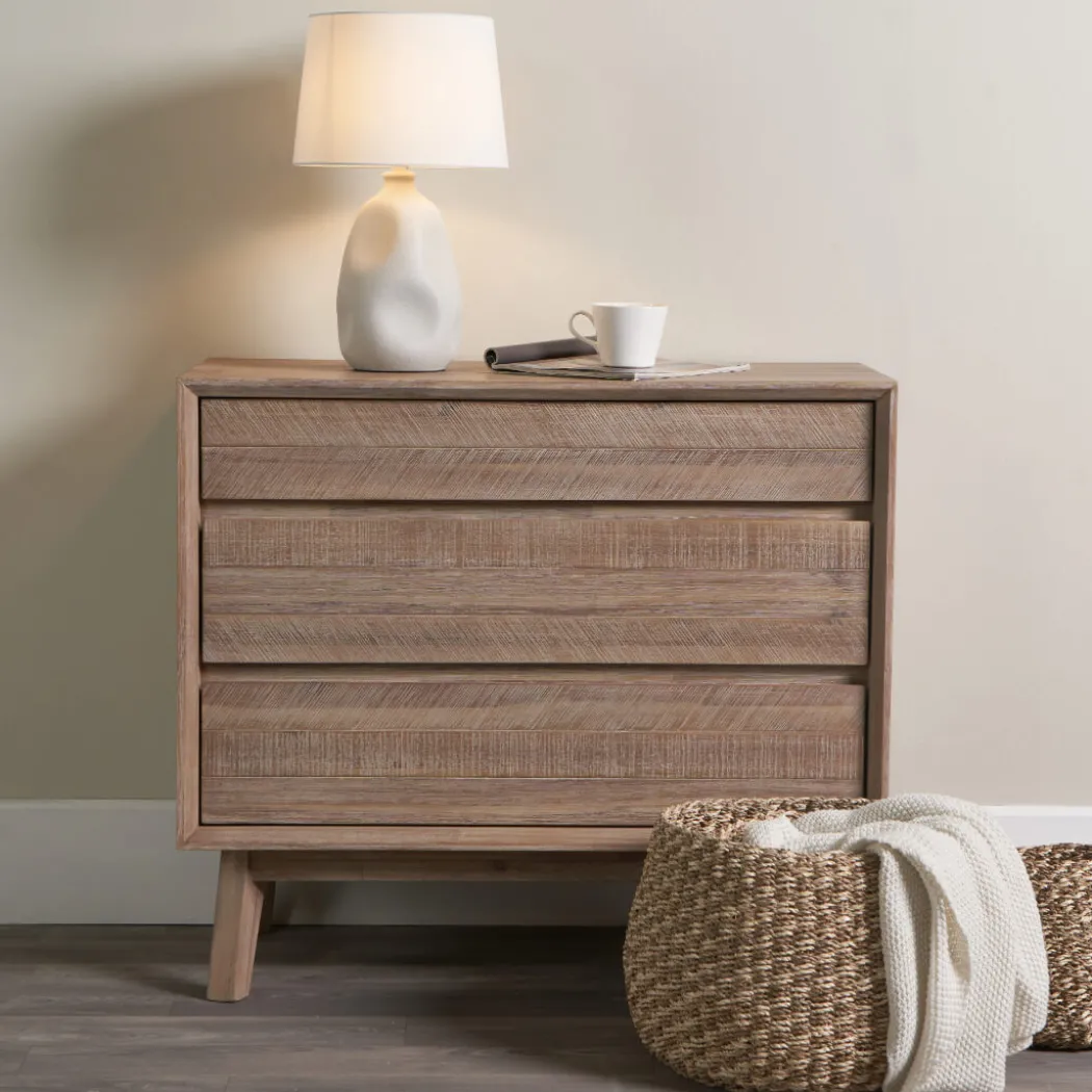 Sanders Cream Table Lamp