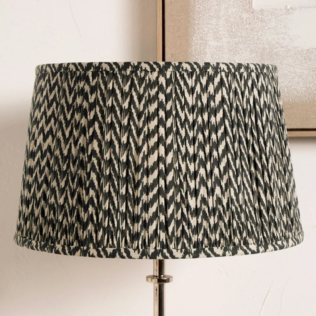 Vienna 40cm Black & White Chevron Shade